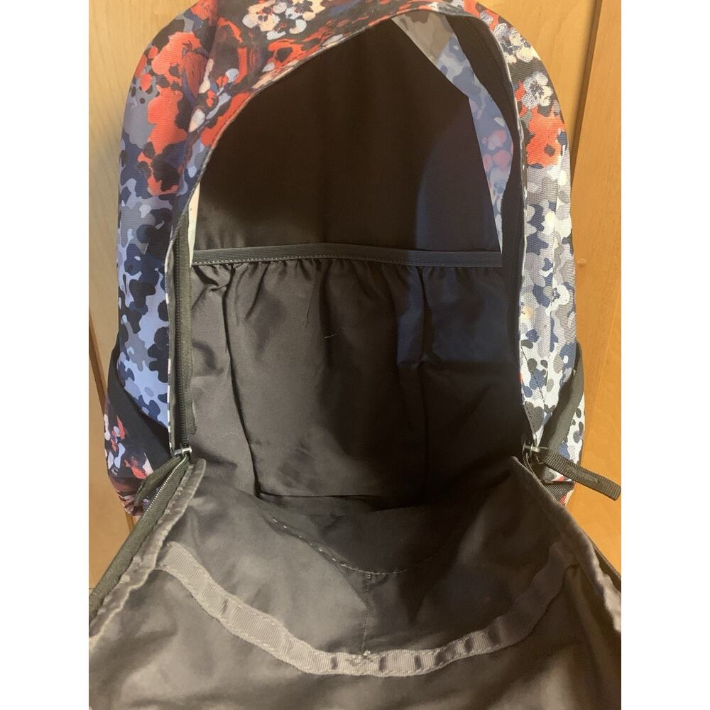 NIke 72 Floral Backback All Access Laptop Sleeve and Multi Storage Compartments - Picture 8 of 8